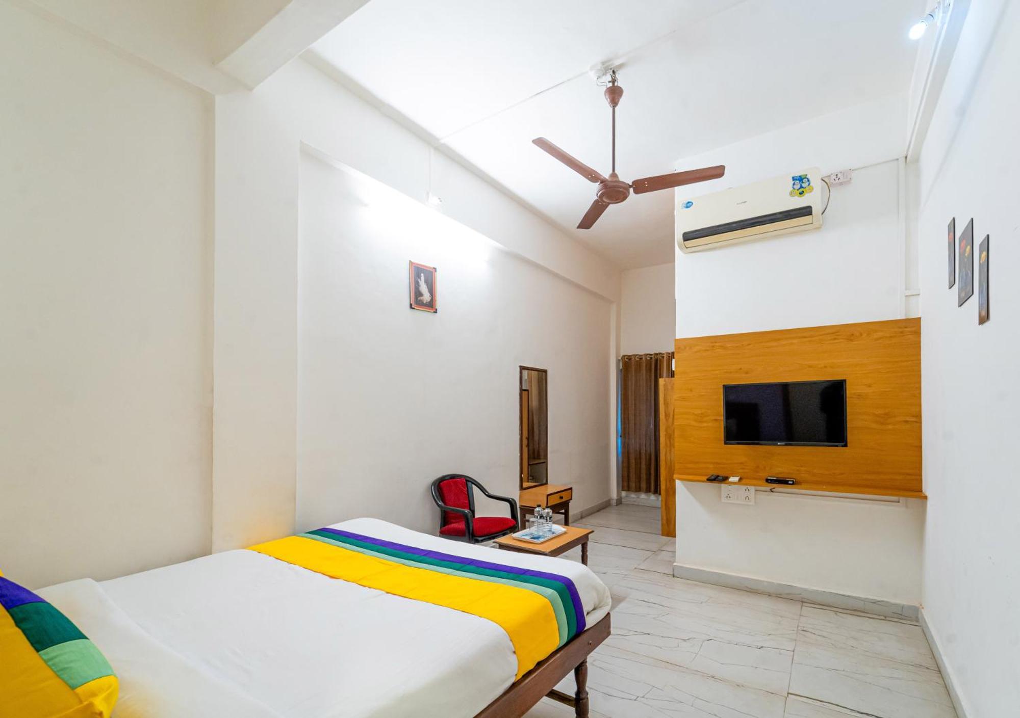 Itsy Hotels Mansi ناسيك المظهر الخارجي الصورة