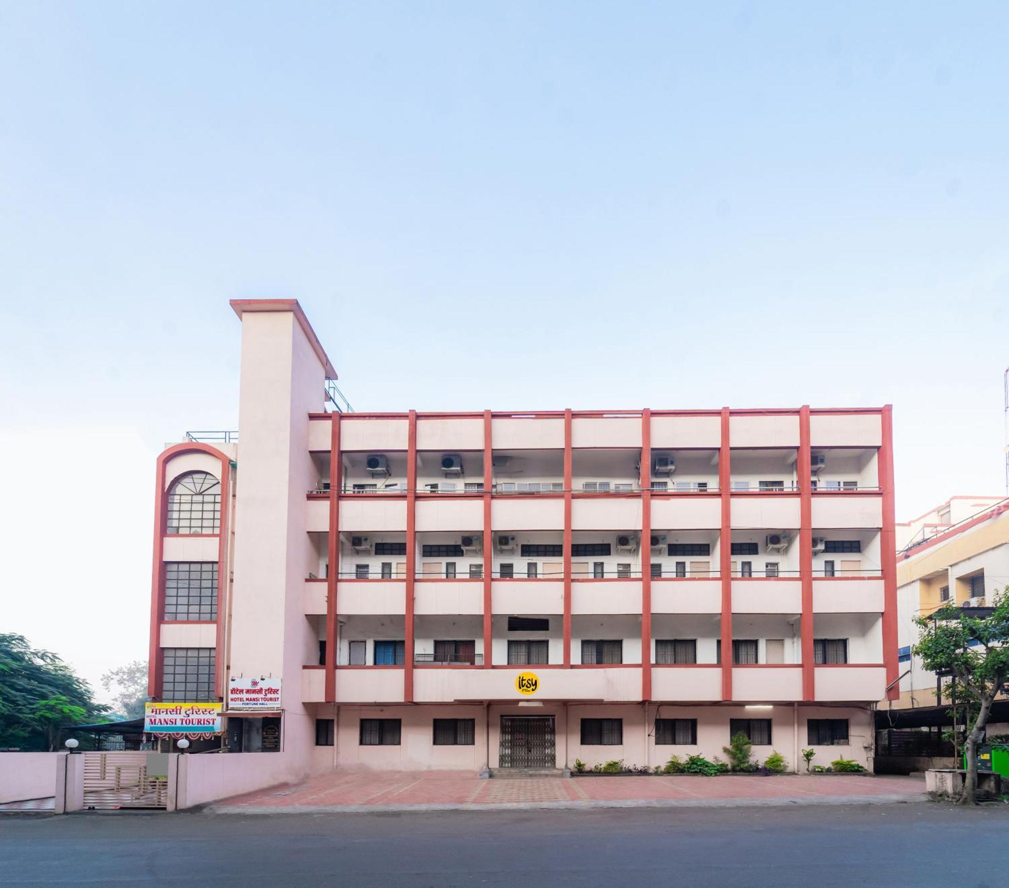 Itsy Hotels Mansi ناسيك المظهر الخارجي الصورة